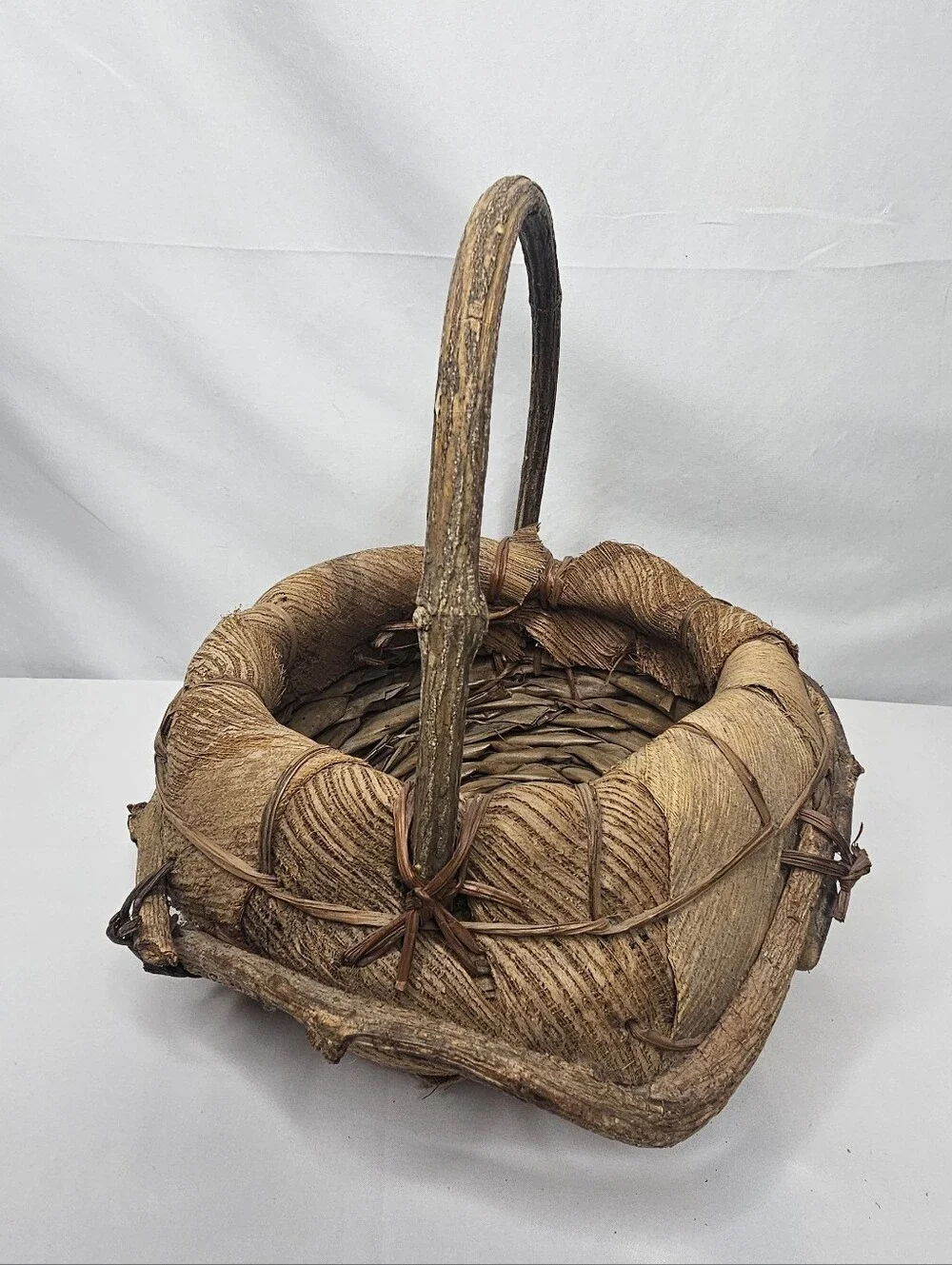 Vintage Rustic Folk Art Basket Natural Coconut Palm Spathe Fiber Grapevine Vine